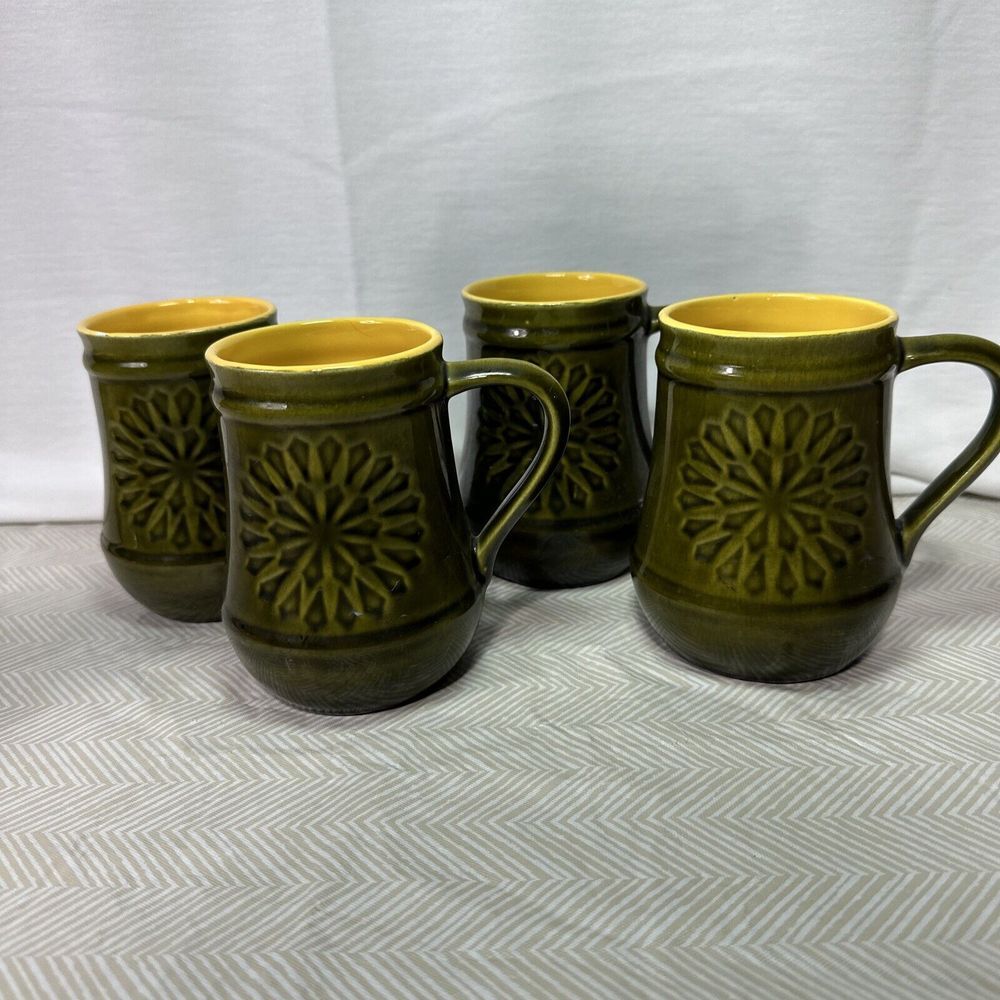 Vtg Secla Portugal 4‎ Glazed Pottery Coffee Mugs Embossed Starburst Green Yellow
